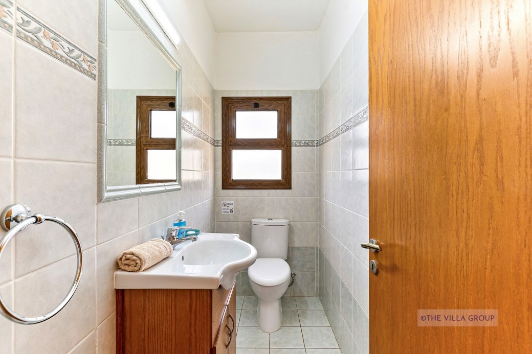 Guest wc on ground floor