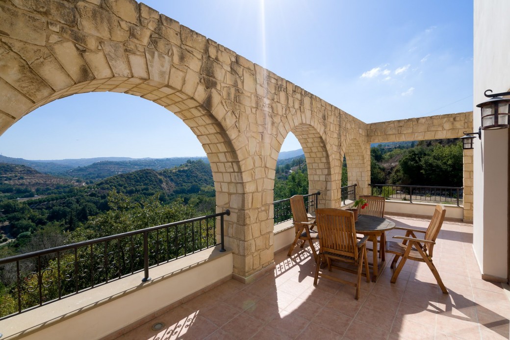 Furnished terrace