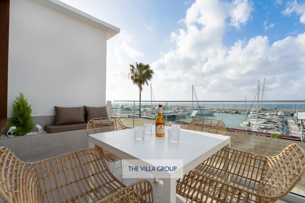 Furnished verandah