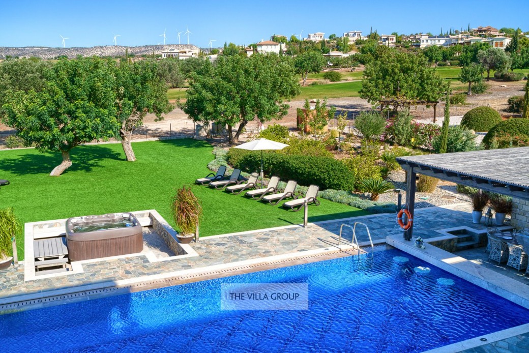 Unobstructed views of the golf course and surrounding area