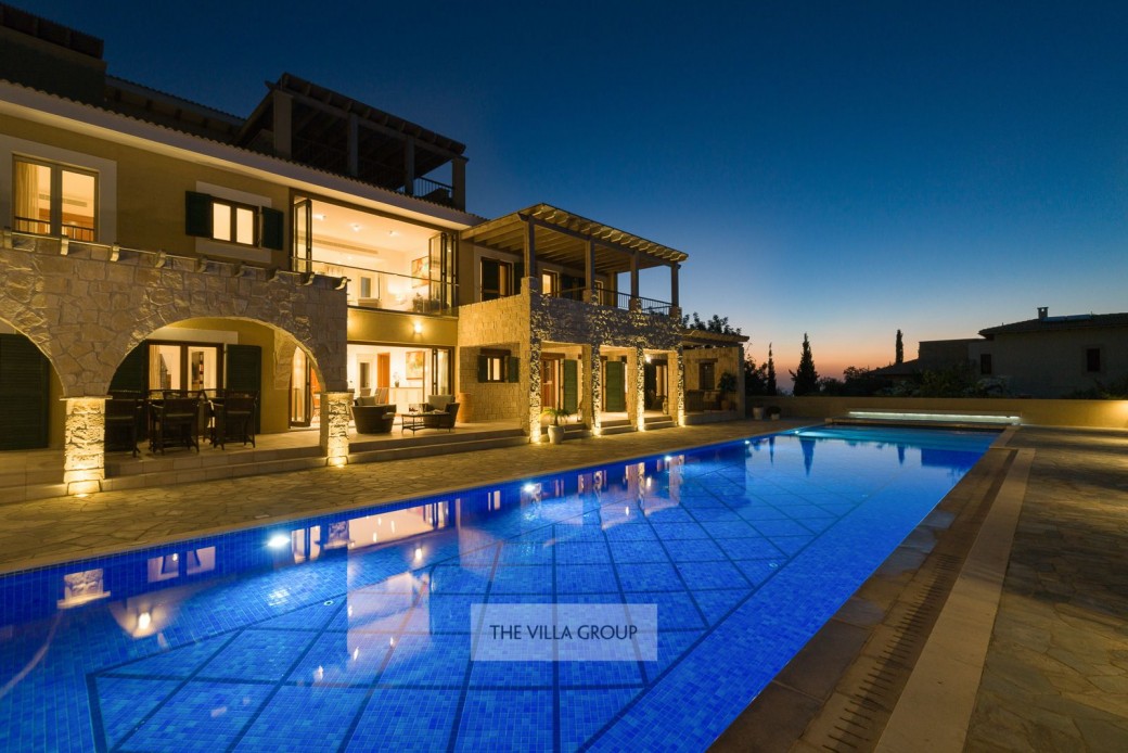 Ideal setting for a wedding ceremony and reception