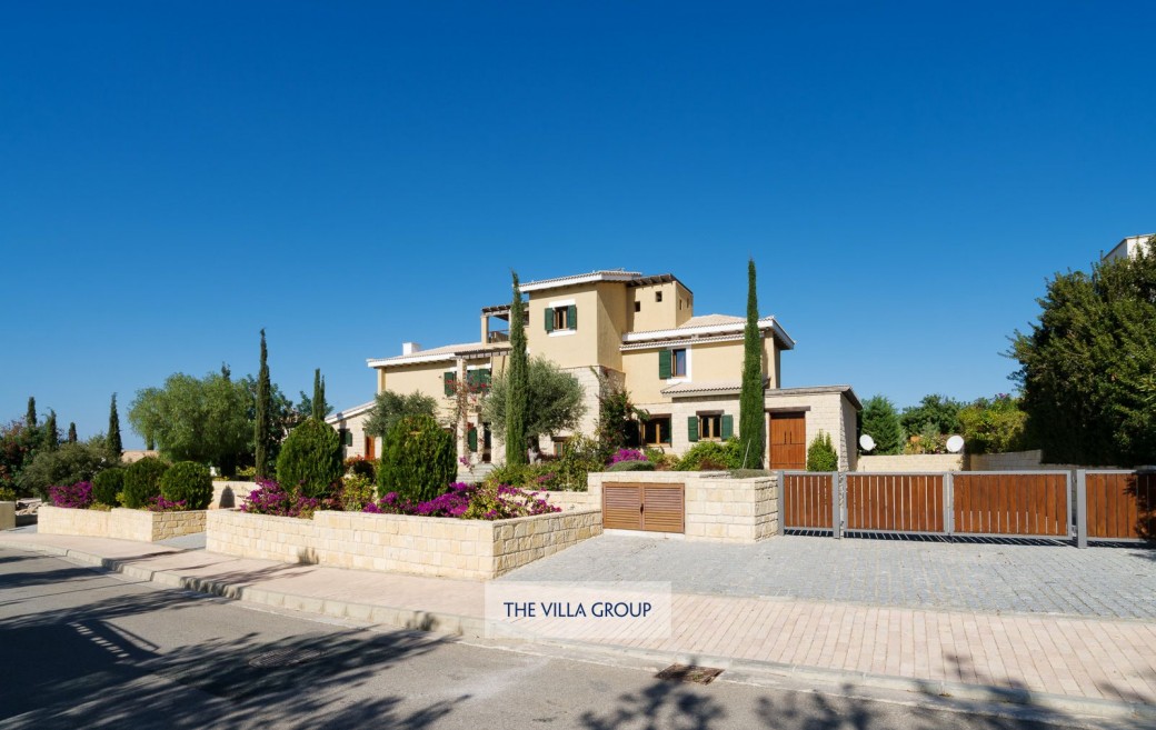 Villa in the daytime