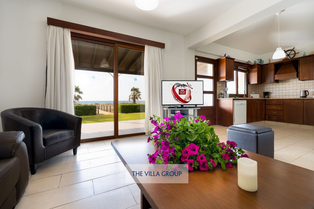 Open plan living, dining and kitchen area