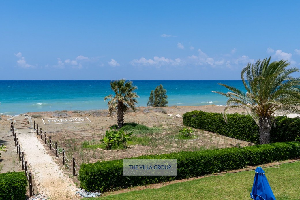 Amazing open sea views from first floor balconies