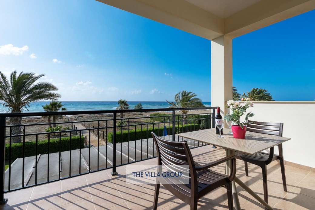 First floor furnished balcony