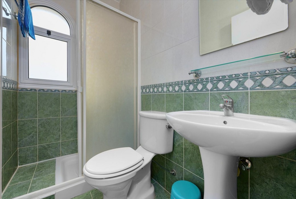 En-suite shower room