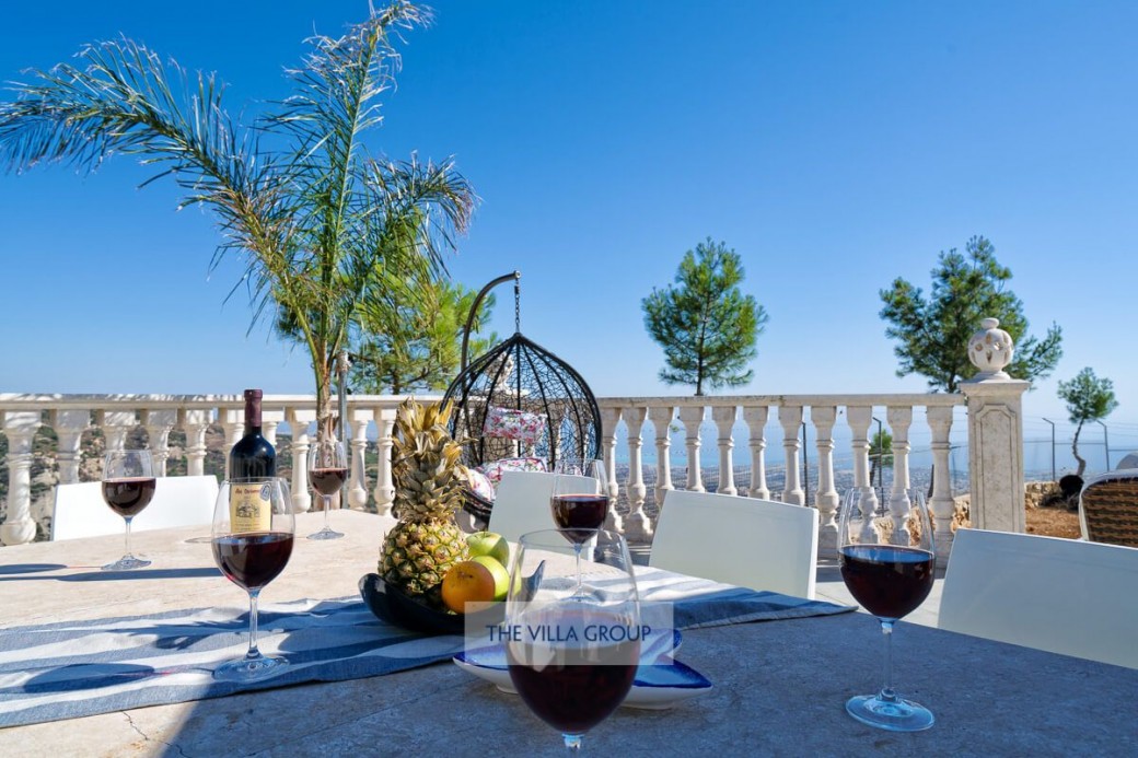 Plenty of outside furniture for al-fresco dining and relaxing on your holiday