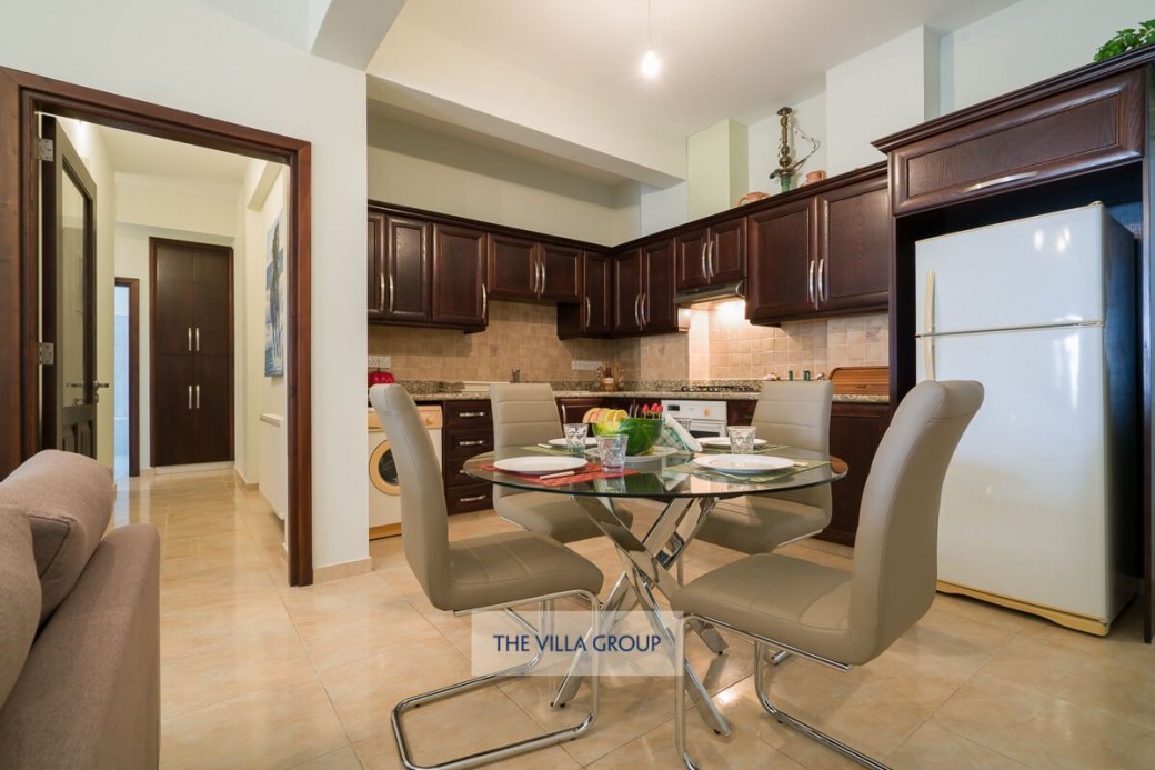 Kitchen and dining area in the apartment