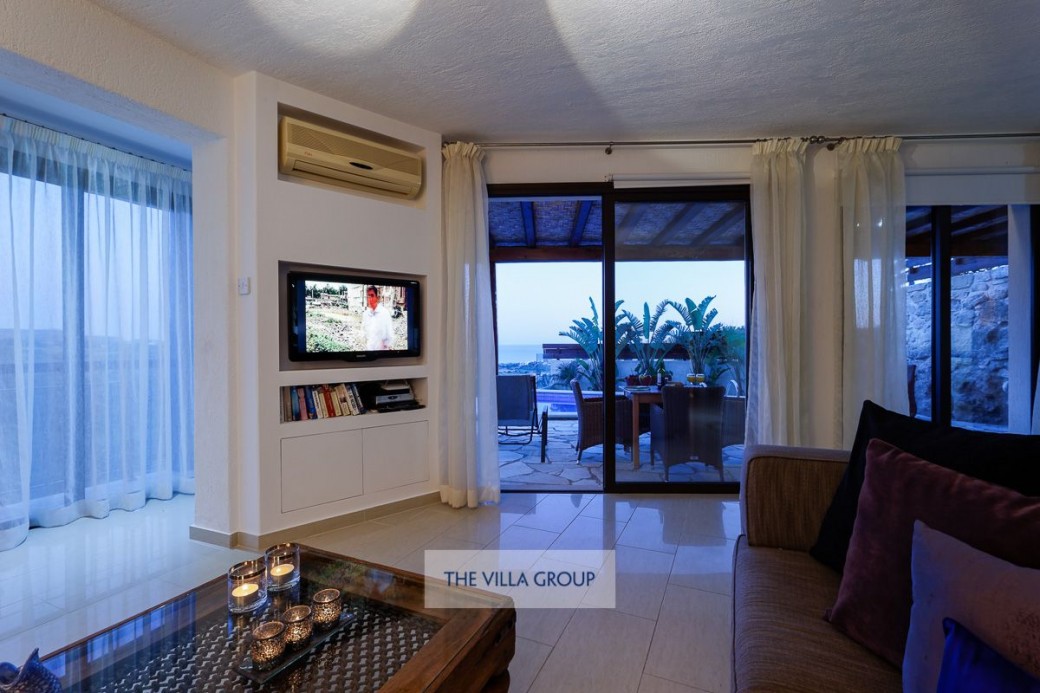 Comfortable sofas, flat screen TV with satellite channels and wireless internet access