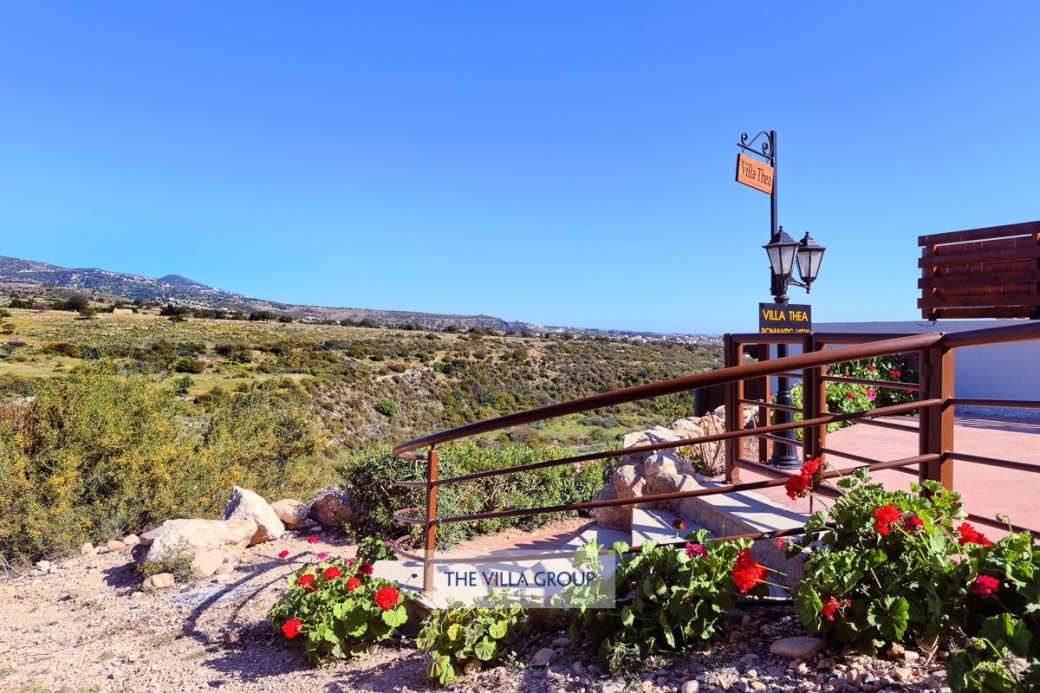 Pathway leading to the villa