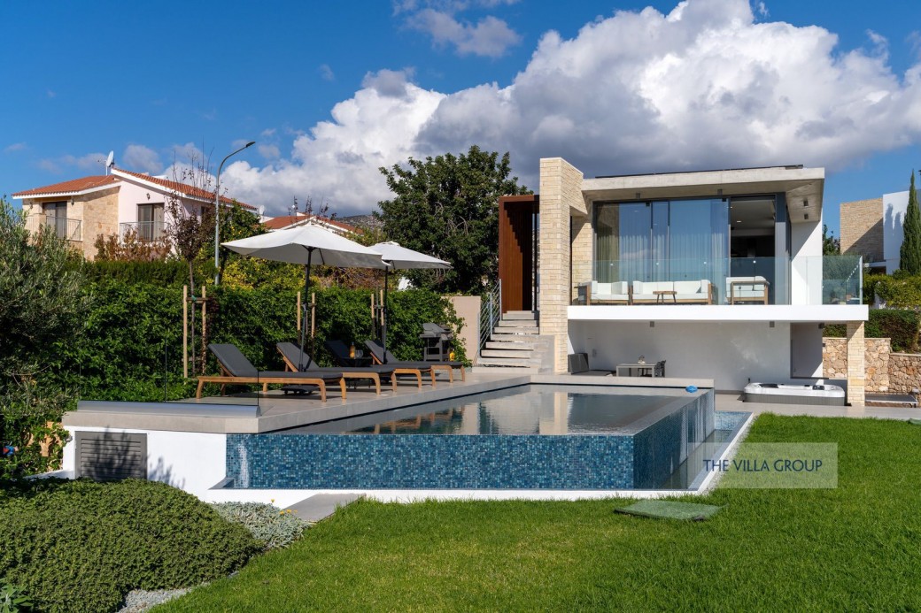 2 bedroom villa