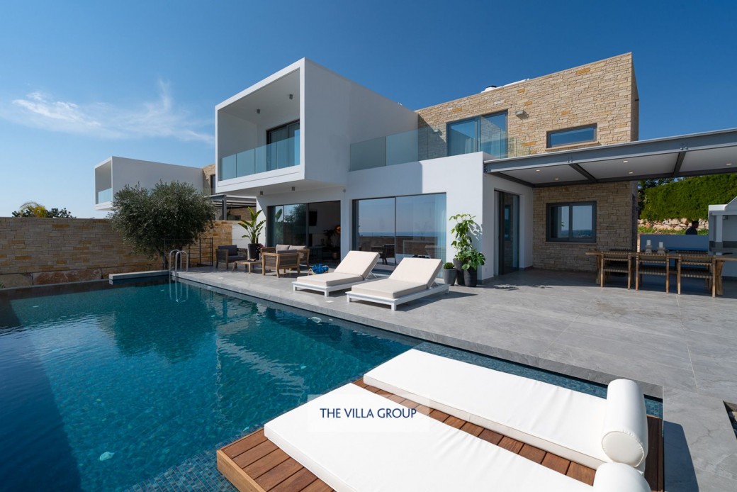 Brand new 3 bedroom luxury villa located in Peyia