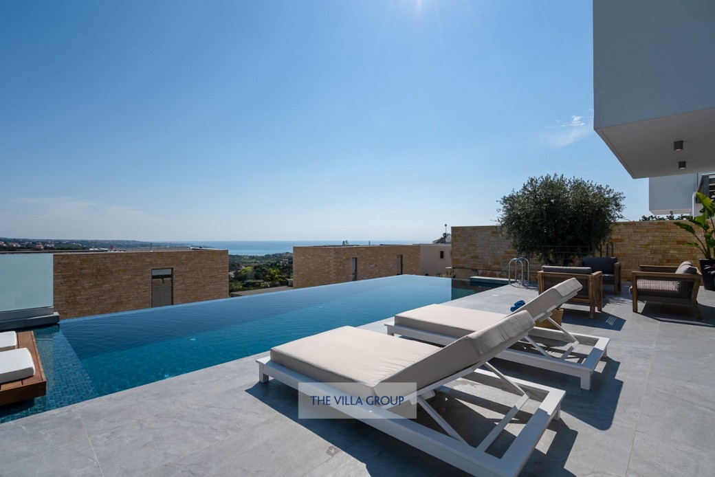 Sunbeds set the scene for relaxing 