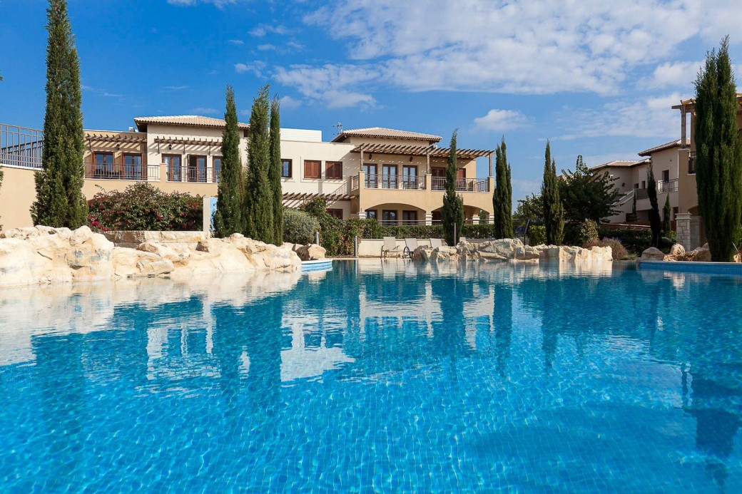 2 bedroom apartment on Alexander Heights