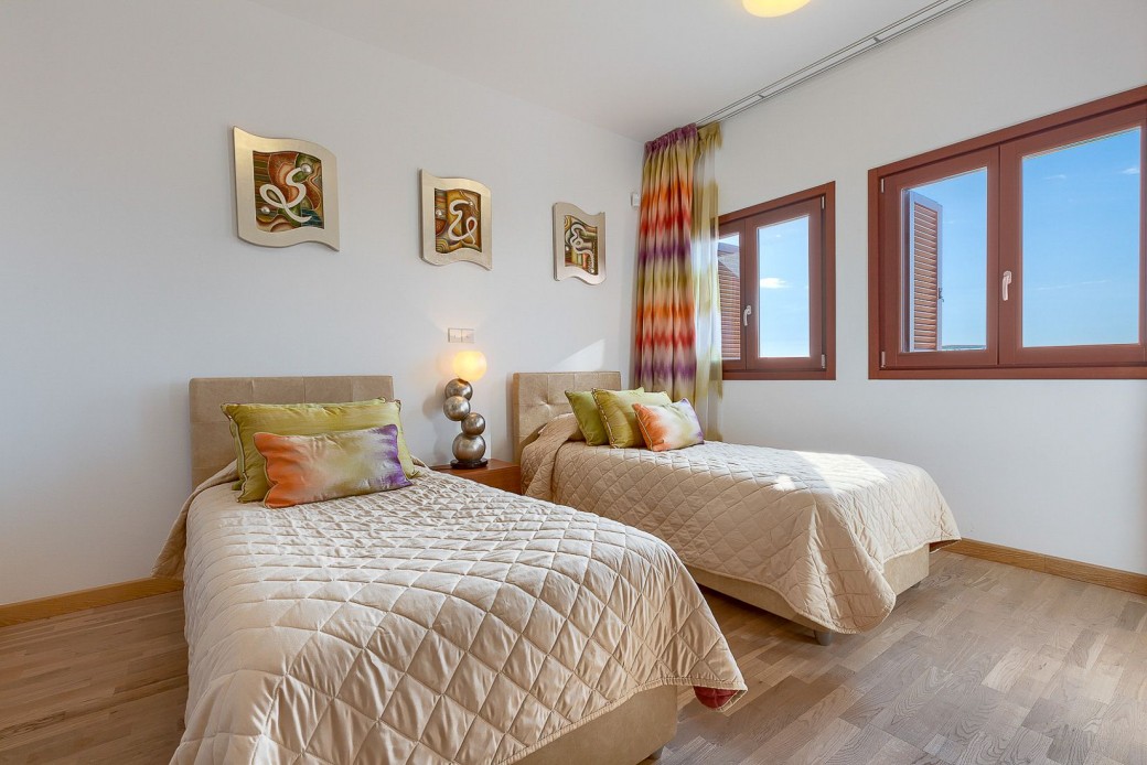 Twin bedroom, can be made to a double upon request prior to arrival