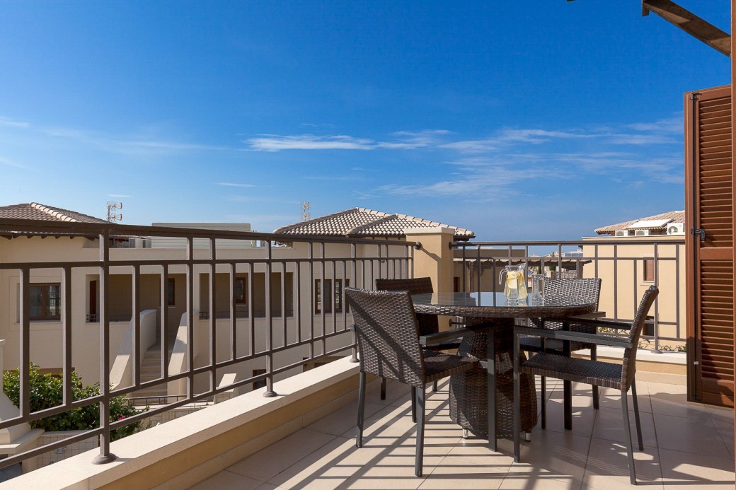 Furnished balcony