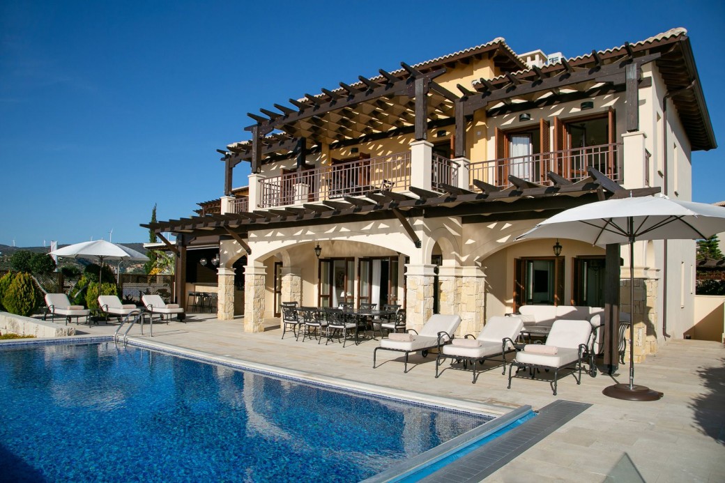 10m infinity swimming pool