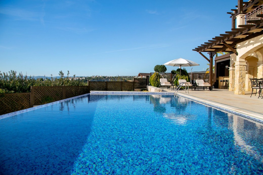 10m infinity swimming pool