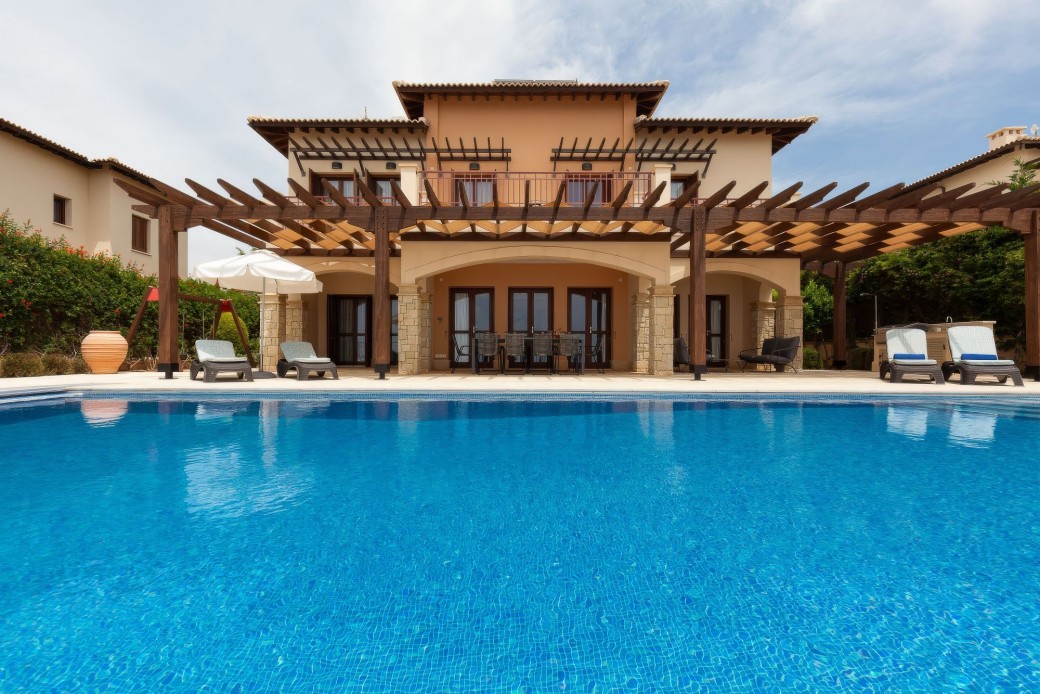 5 bedroom villa on Alexander Heights