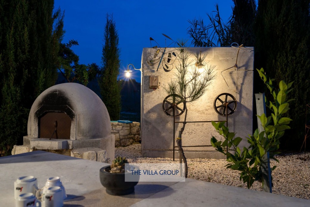 Traditional oven