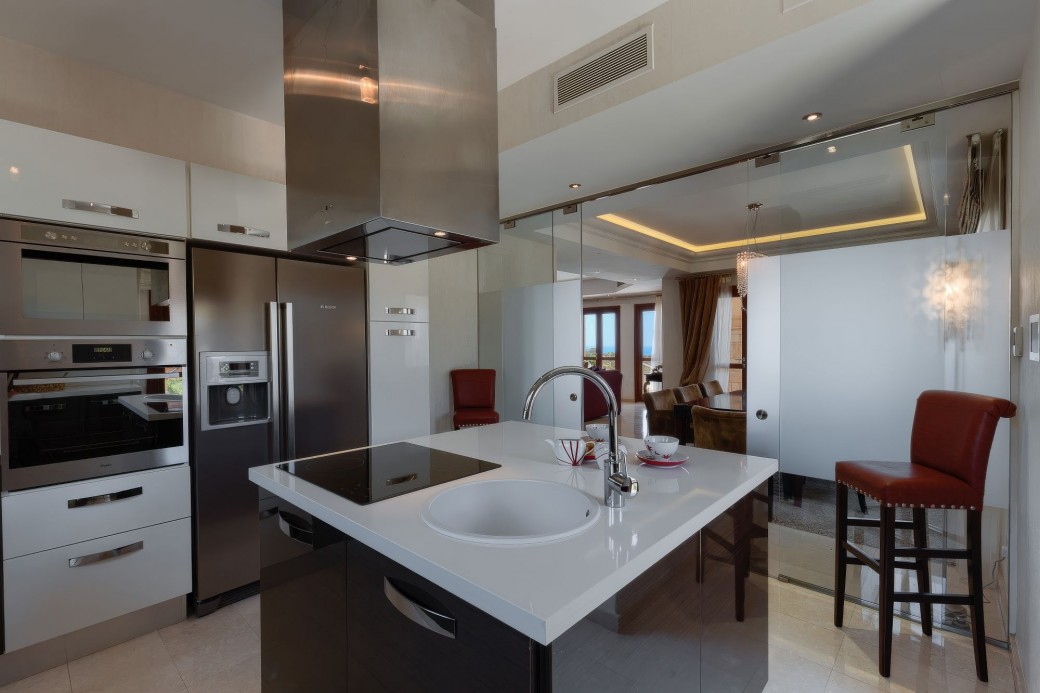 Modern conveniences are provided