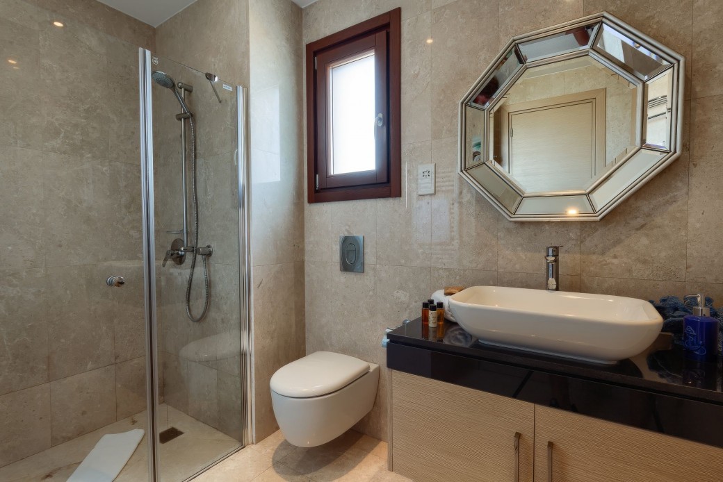 En-suite shower room