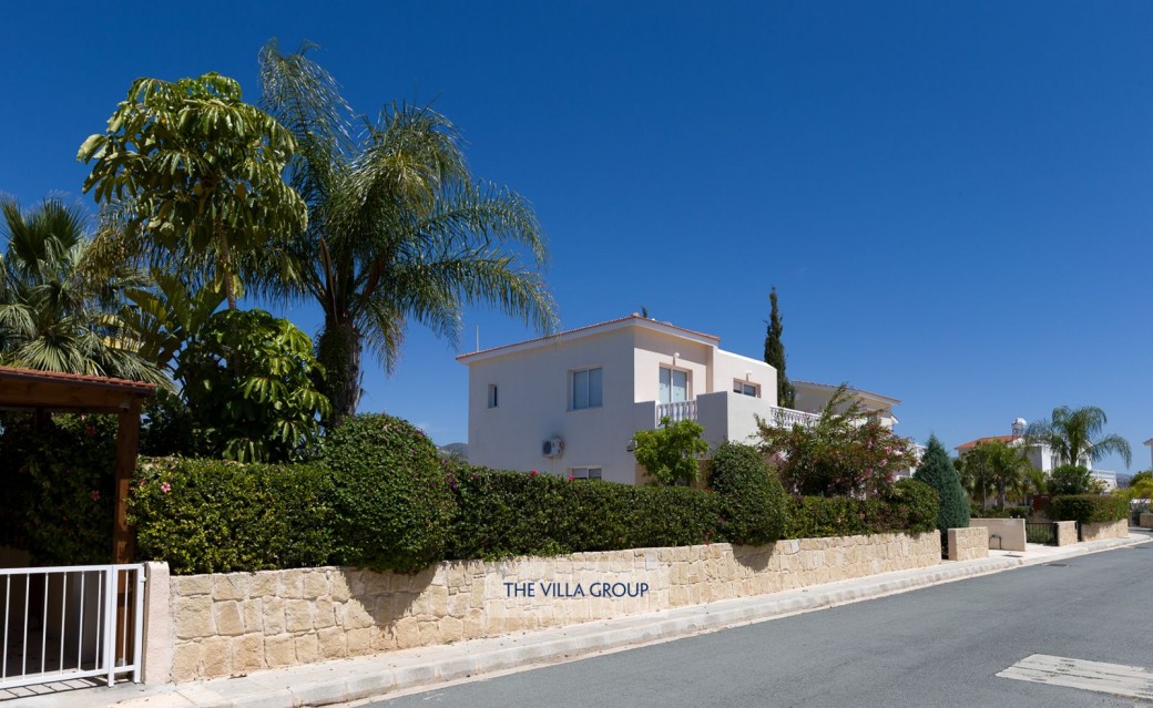 Located a short distance from Coral Bay