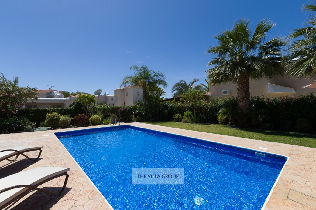 10m x 5m swimming pool