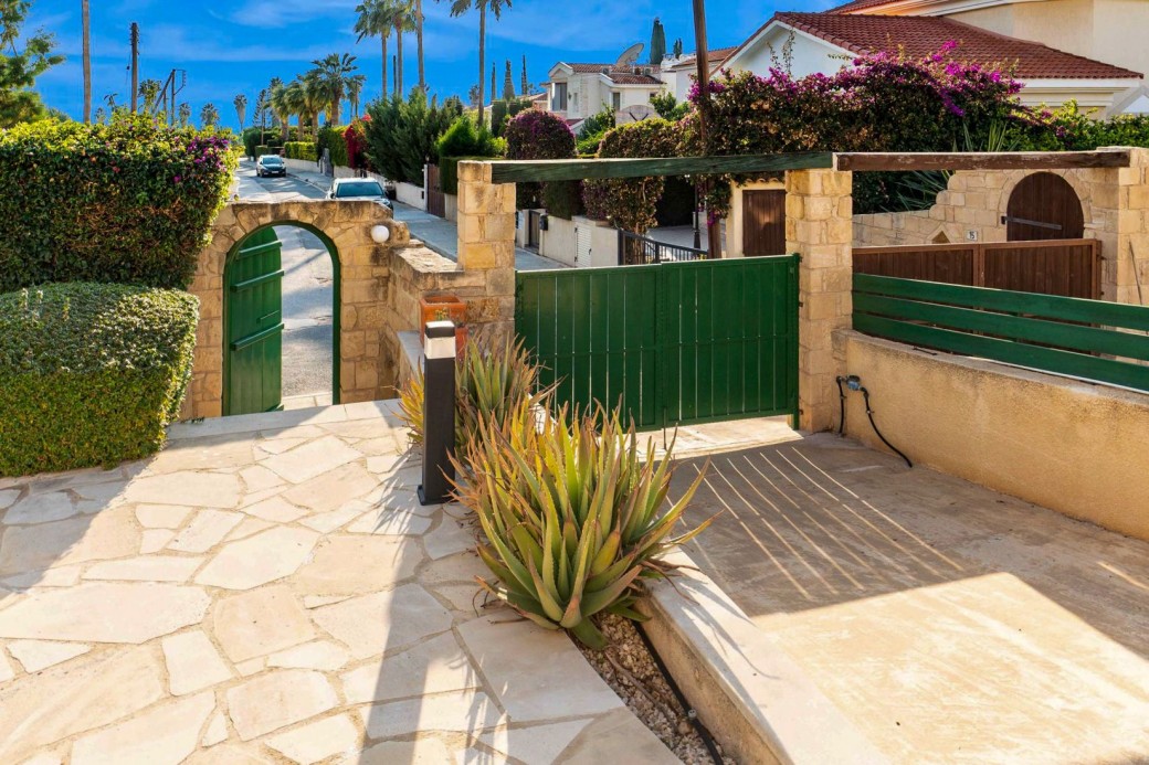 Gated driveway