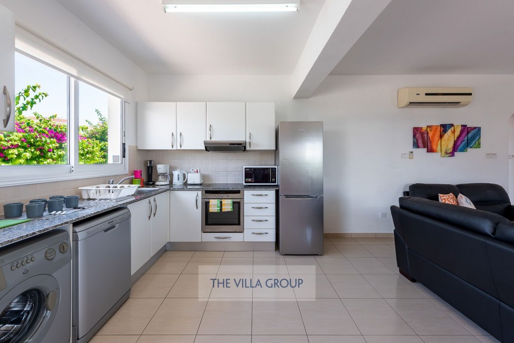 Fully equipped kitchen