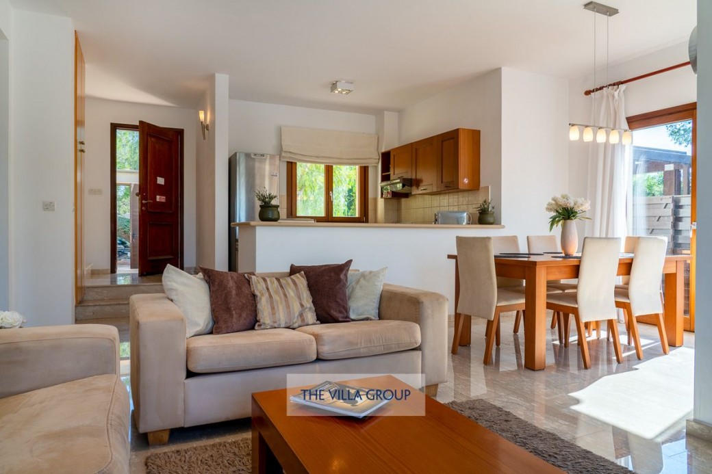 Open plan living, dining and kitchen area