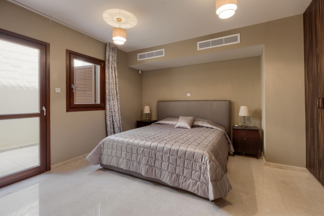 Lower ground floor bedroom