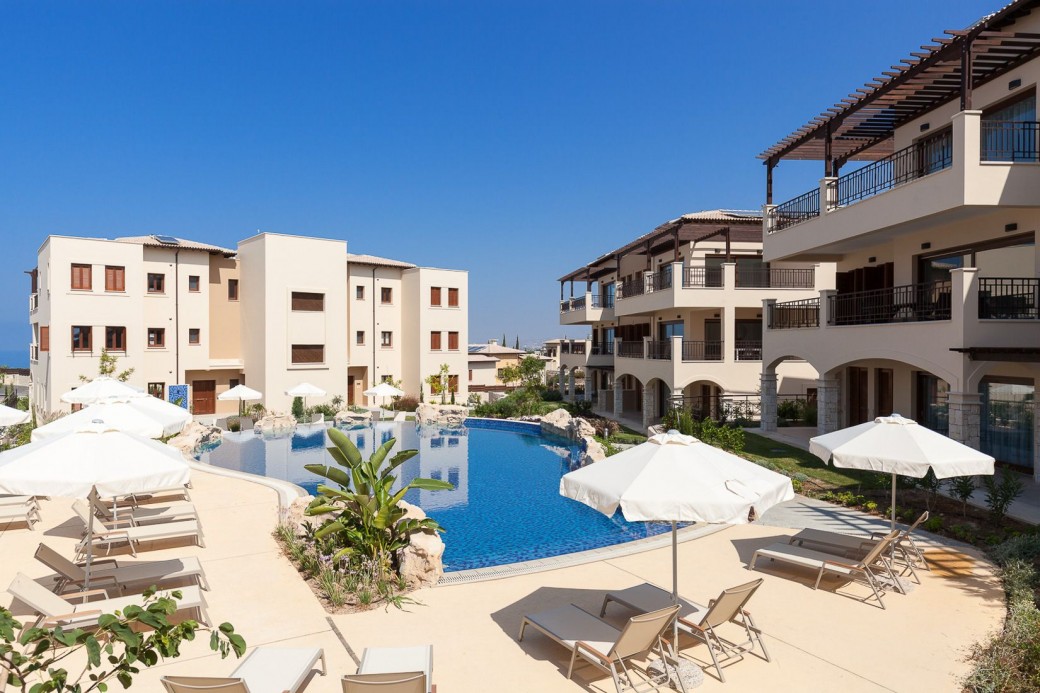 3 bedroom apartment located on Alexander Heights