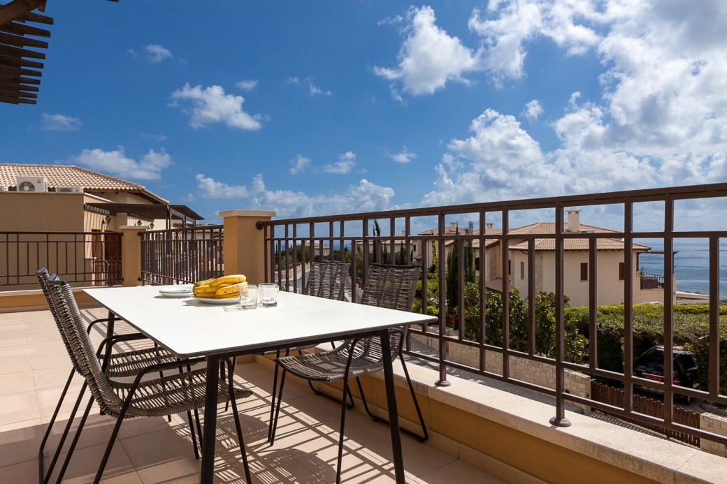 Furnished balcony