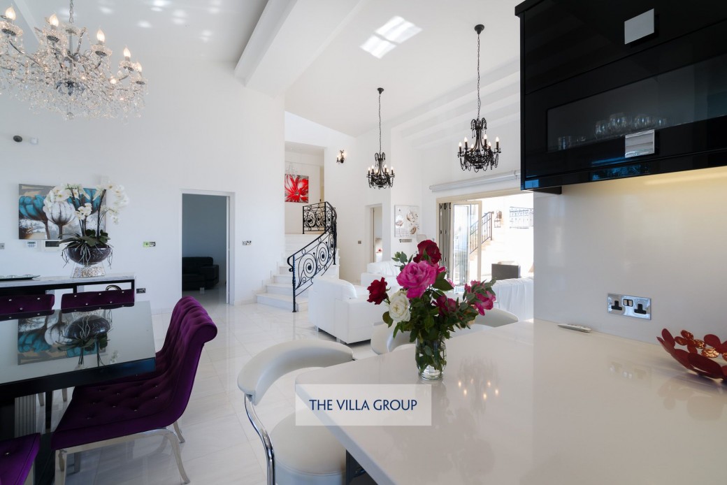 Cyprus Villa 387110