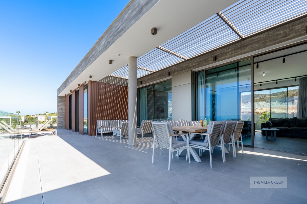 Furnished terrace 