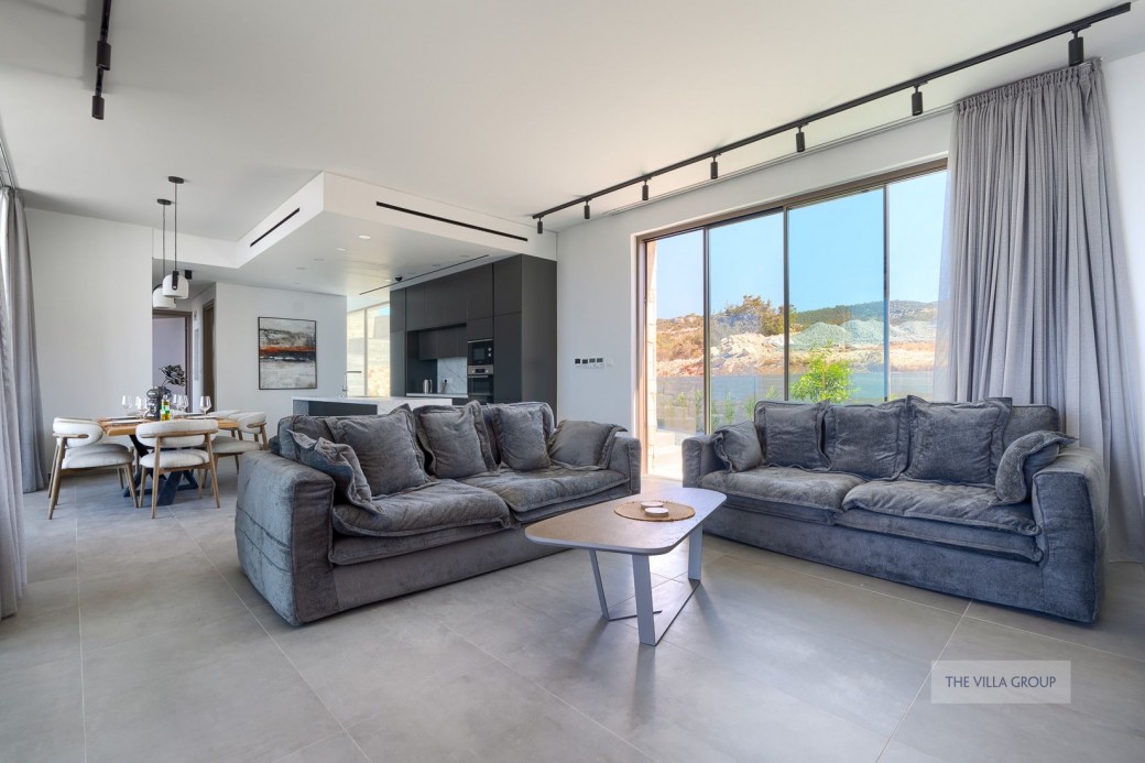 Open plan living, dining and kitchen area
