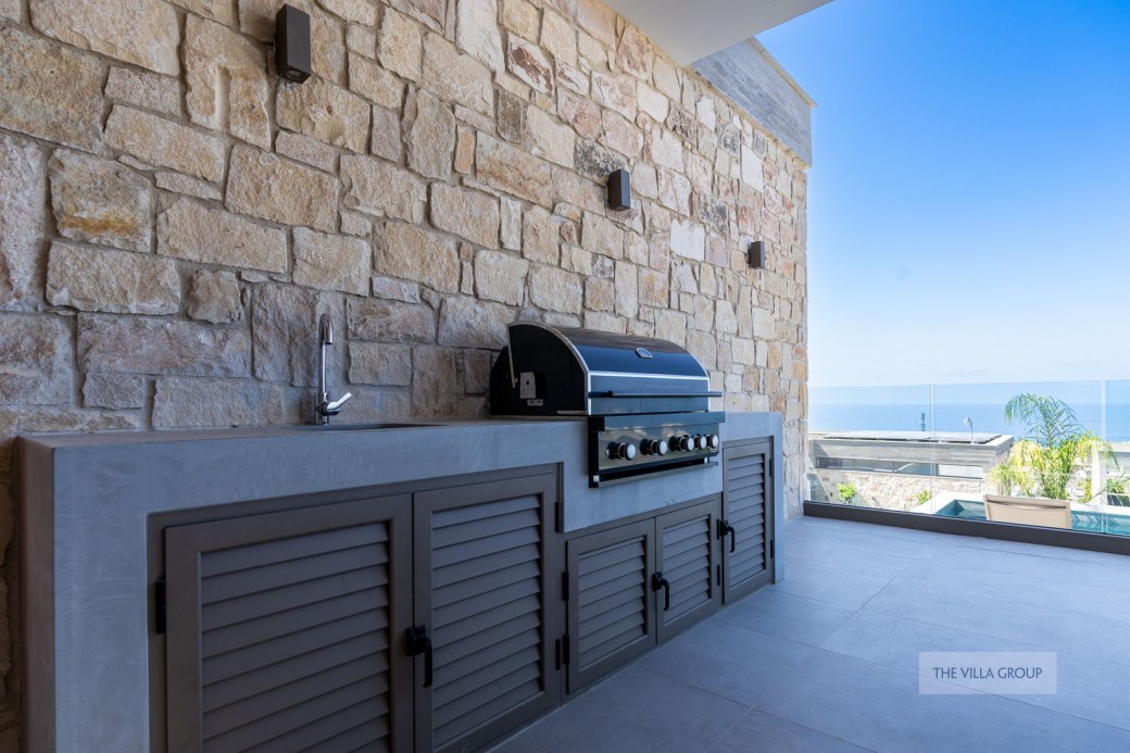 Built in barbecue