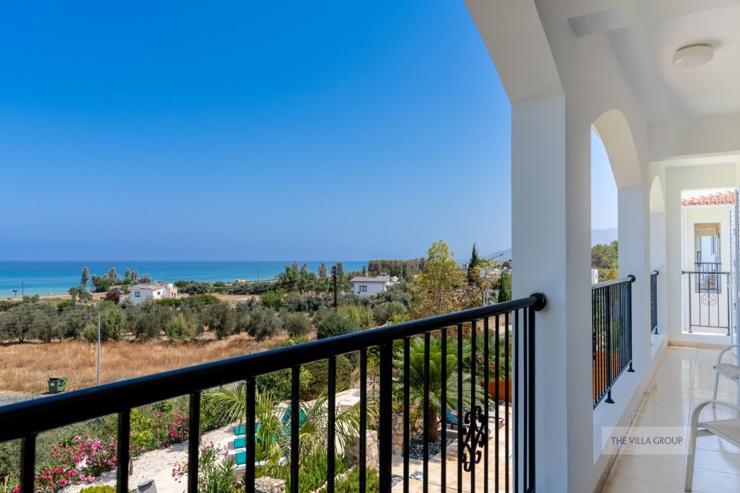Stunning views of the Mediterranean Sea and local area