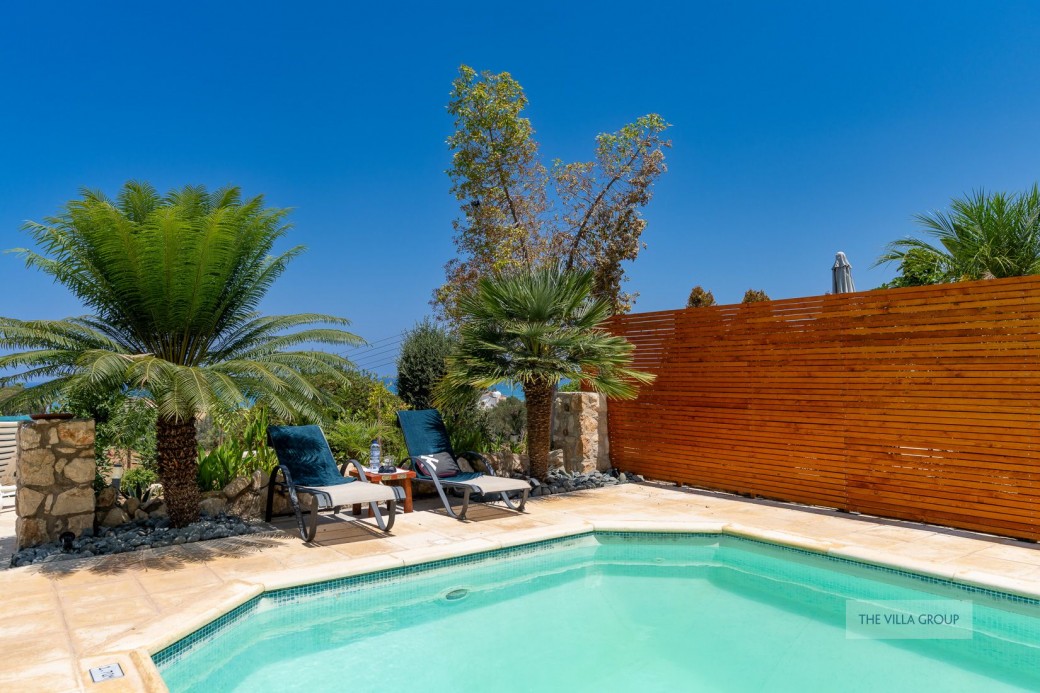 8m x 4m swimming pool with depths of 1m to 1.7m