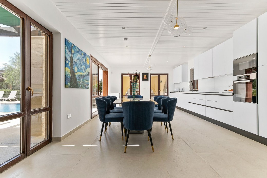 Fully fitted kitchen with dining area