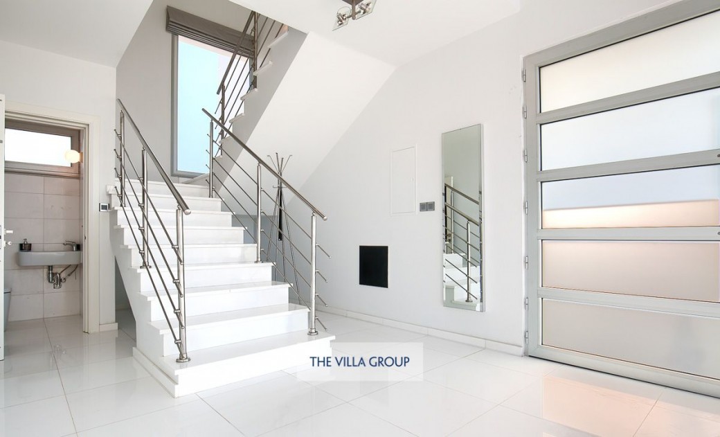 Guest WC on the ground floor