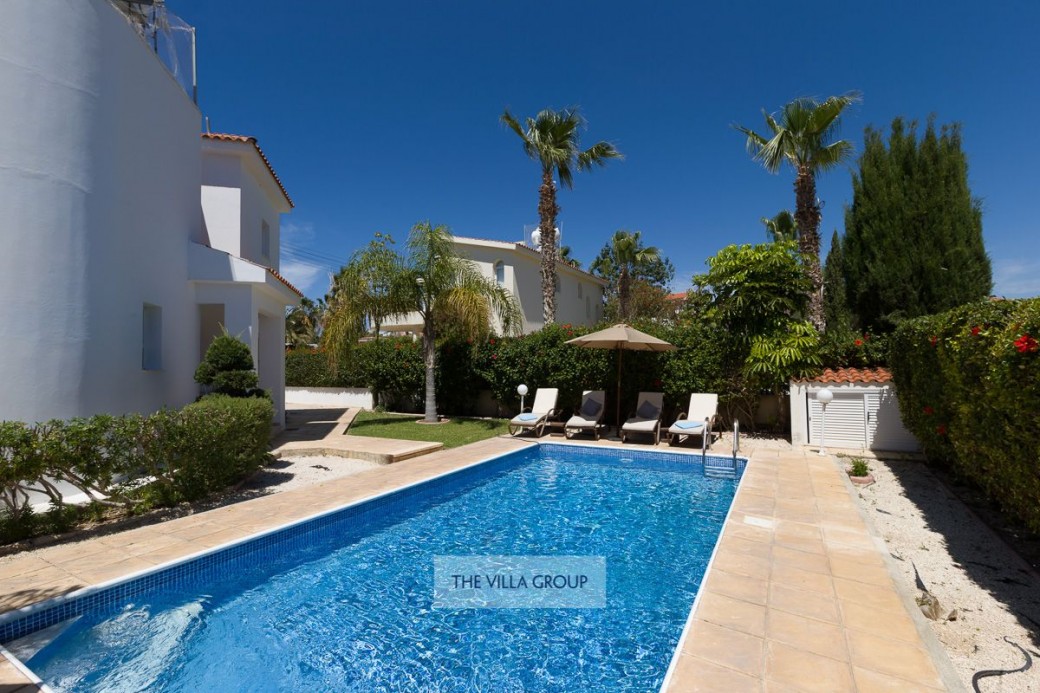 Paved sunbathing terrace
