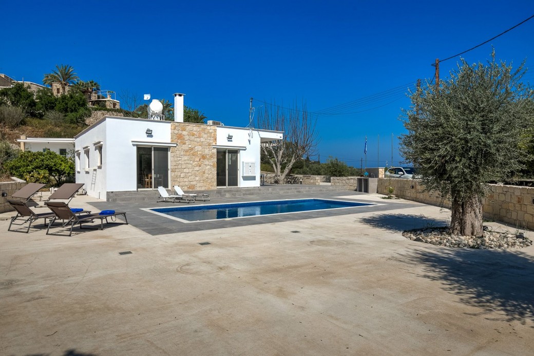 Cosy 3 bedroom villa in the village of Goudi