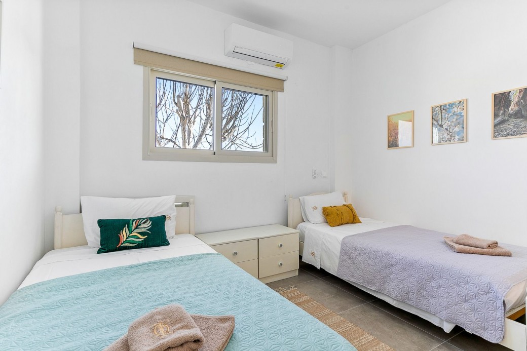 Air conditioning in all bedrooms