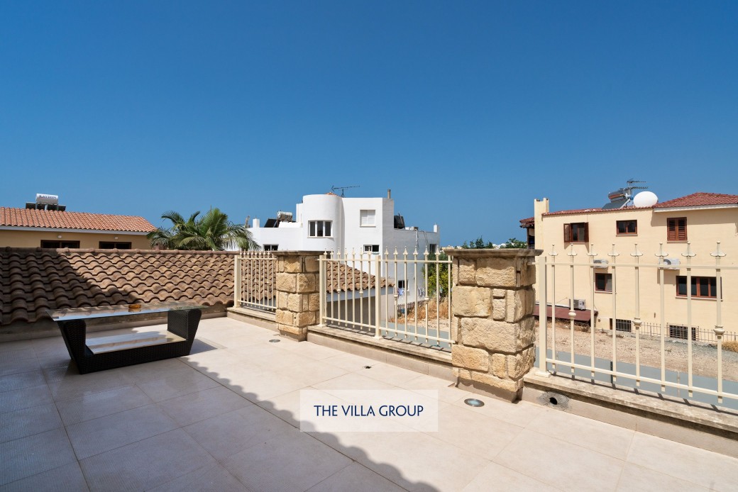 First floor balcony