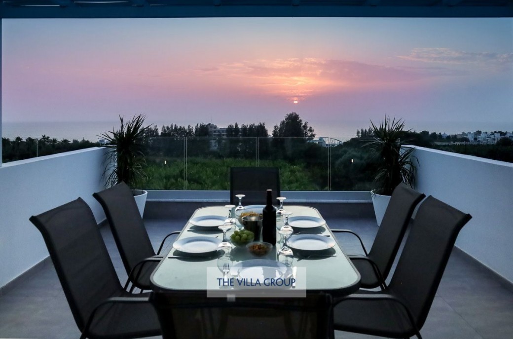 Al fresco dining