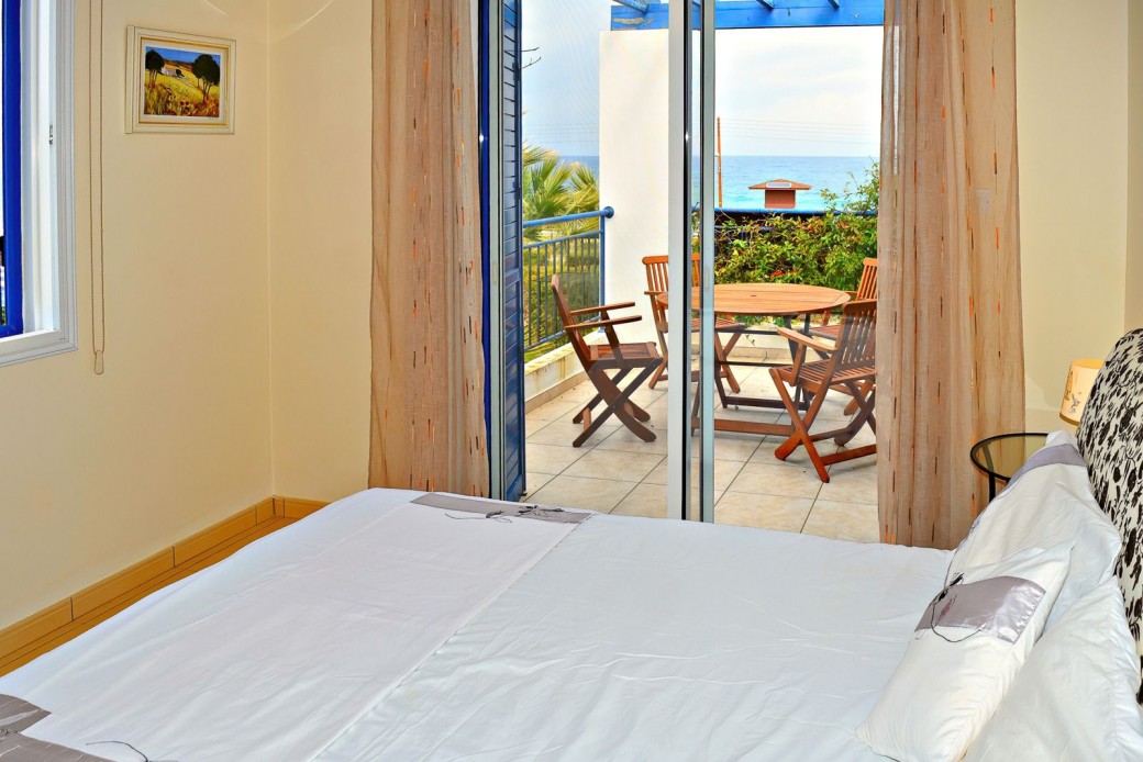 Furnished balcony with amazing sea views