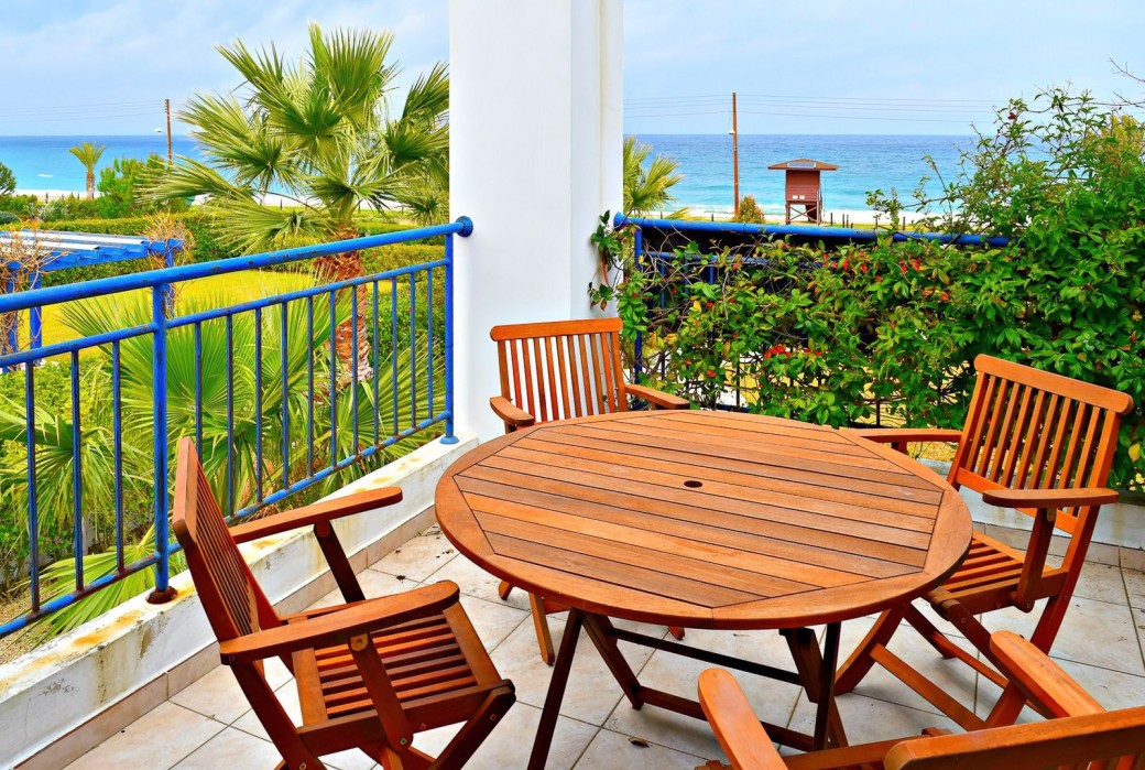 Furnished balcony with amazing sea views