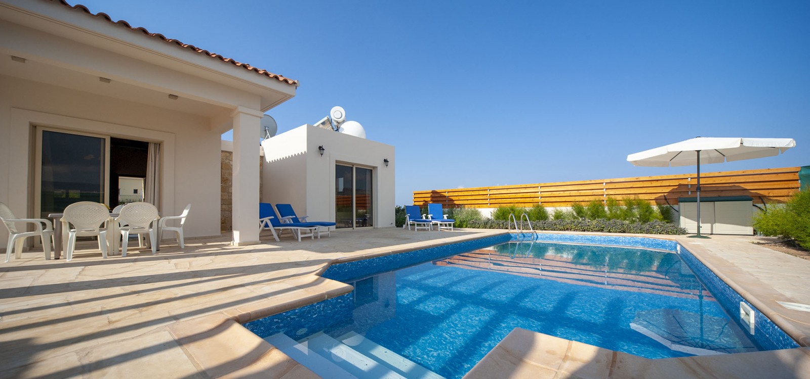 Seapoint Villa No 6 - Eleni